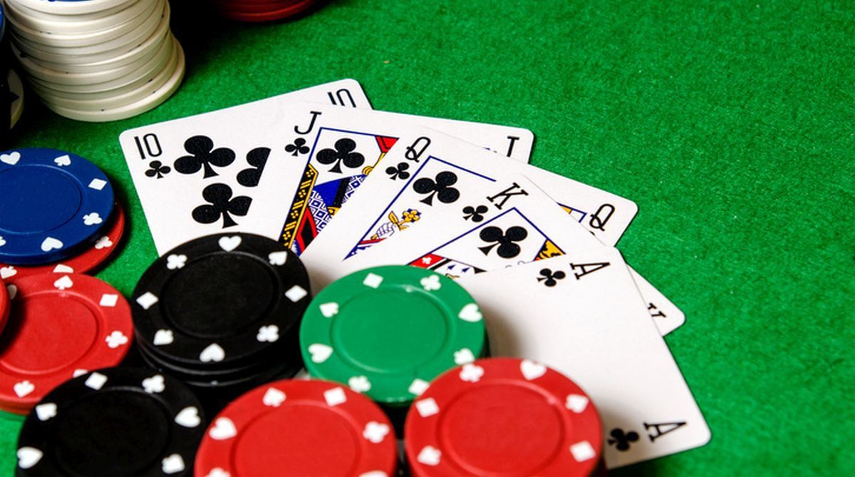 Slots Royale کیسینو میں پوکر گیمز